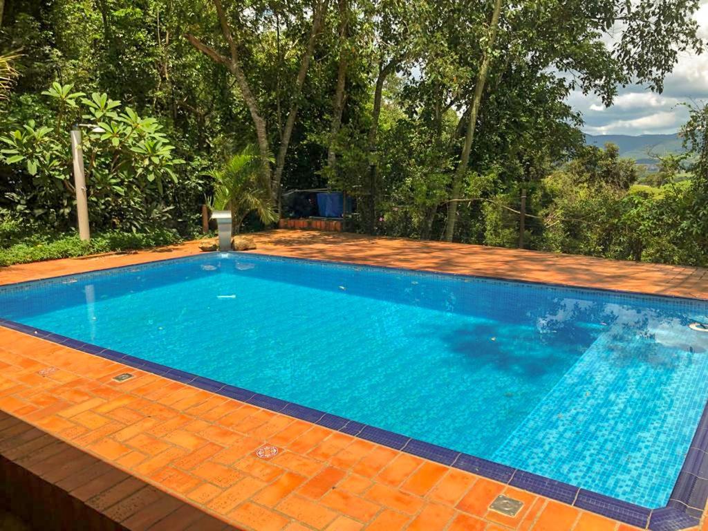 Casa De Campo Araxa Na Montanha Com Piscina Piracaia Eksteriør billede