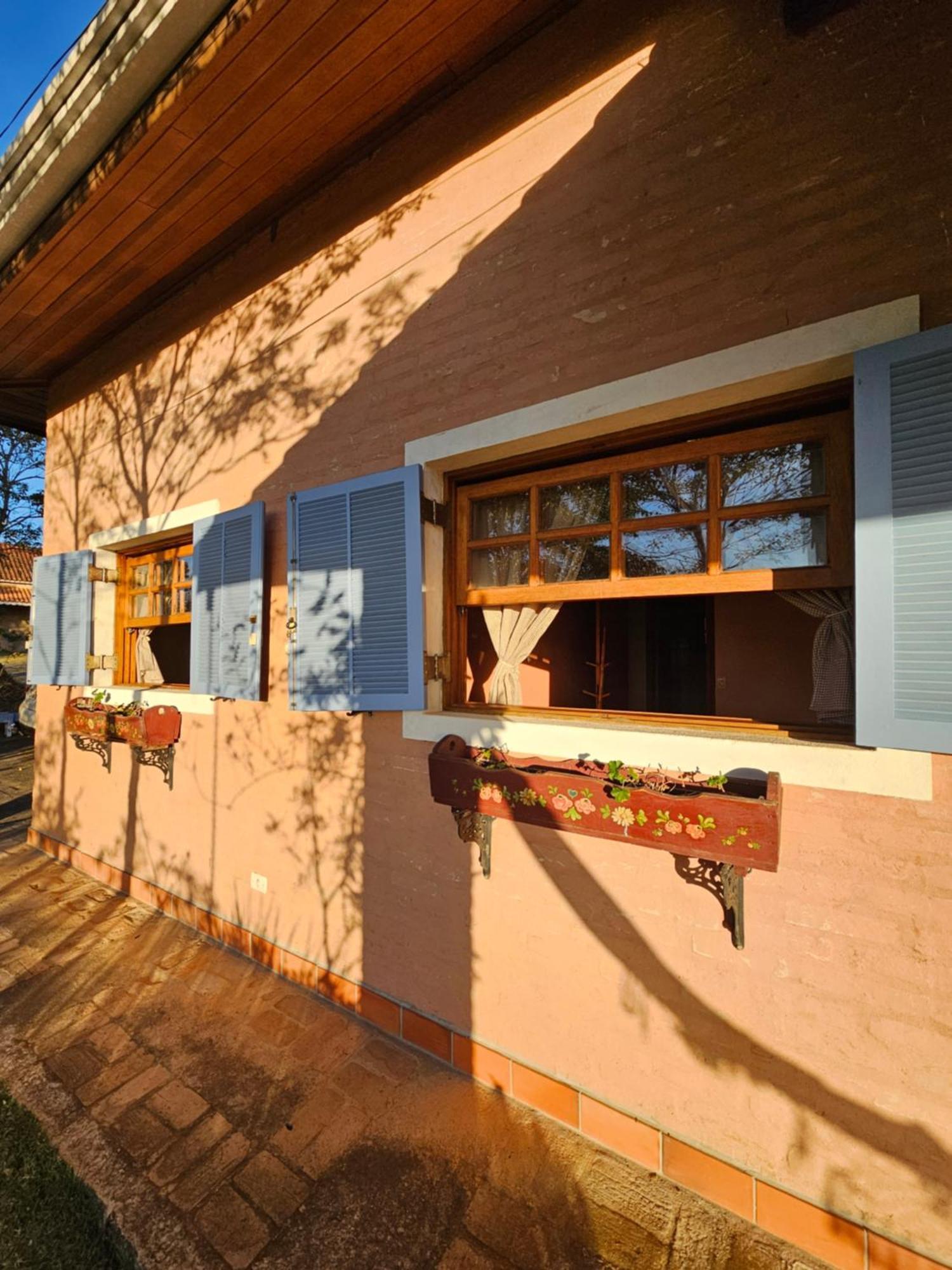 Casa De Campo Araxa Na Montanha Com Piscina Piracaia Eksteriør billede